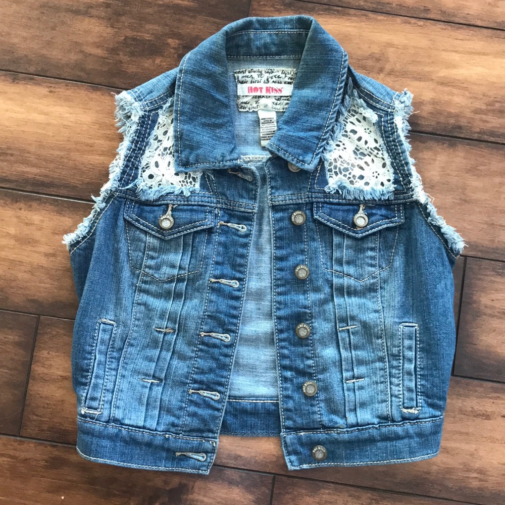 Crotchet vest